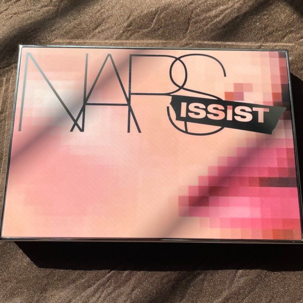 NARS Wanted Cheek Palette